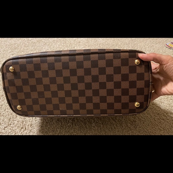 Authentic Louis Vuitton Kensington - Picture 8 of 11